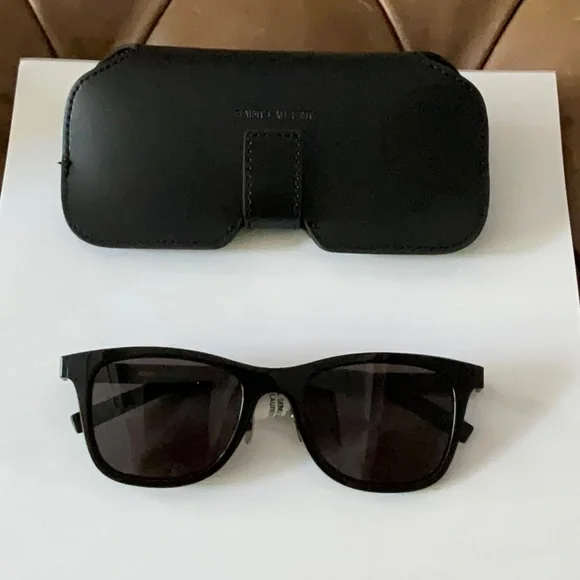 Yves Saint Laurent | Accessories | Yves Saint Laurent Black  display picture 2